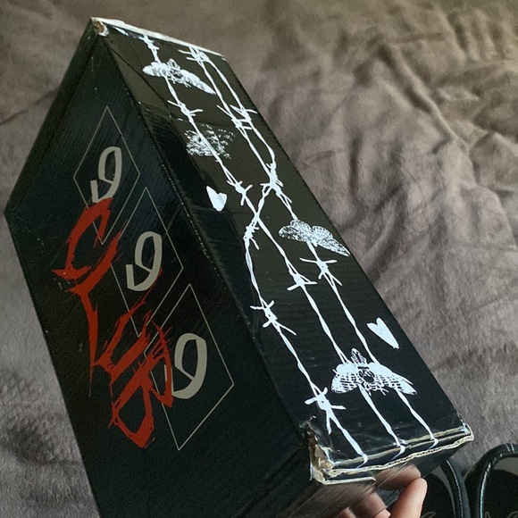 999 No vanity Juice Wrld Slip-ons - Picture 4 of 5